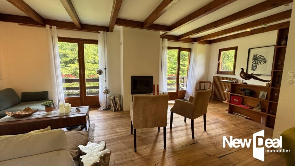 CHALET 3 PIECES – 2 Chambres + MAZOT – LES BOSSONS – CHAMONIX MONT BLANC – 3 pièces – 2 chambres – 65 m²