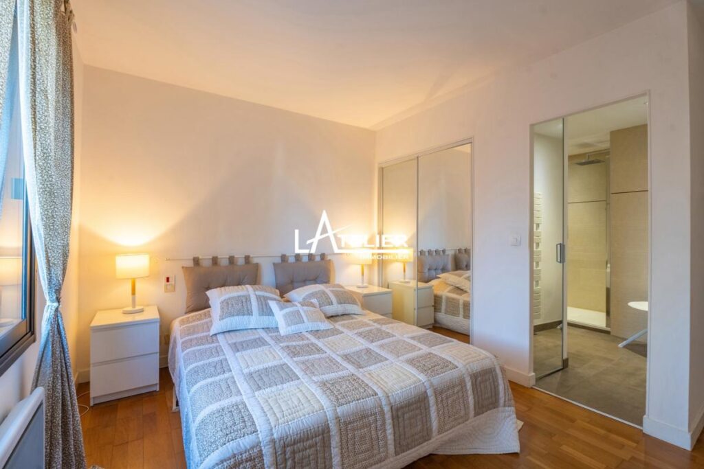 Propriété unique, prairies, carrière et box chevaux – 6 pièces – 5 chambres – 173 m²