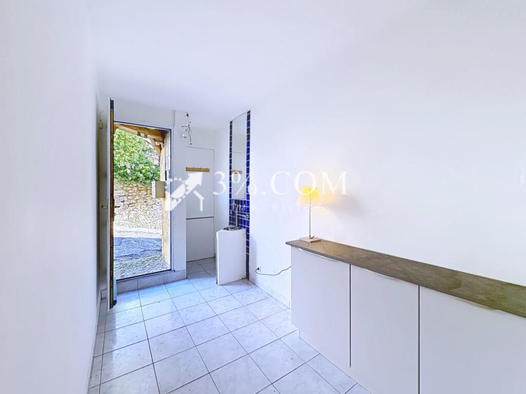 Charmante maison atypique de caractère avec terrasses, studi – 8 pièces – 4 chambres – 183 m²