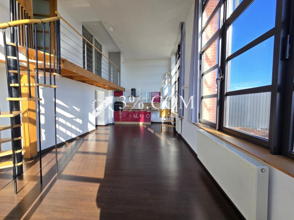 Loft de 80 m2 au dernier étage avec CH + terrasse + parking – 3 pièces – 2 chambres – 79 m²