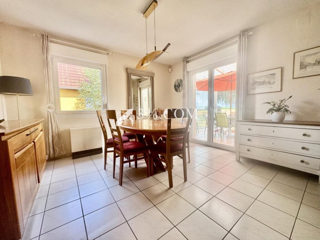 3%COM Jolie maison avec jardin en bordure de champs – 5 pièces – 3 chambres – 98 m²