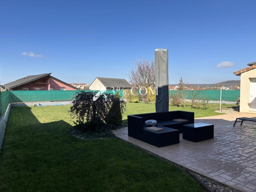 Maison individuelle 7 pièces dont 4 chambres 164 m2 TOUL – 7 pièces – 4 chambres – 164 m²