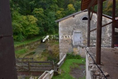 Ancien moulin de 154 m2, 3 chambres, 2 bureaux, dans écrin d – 5 pièces – 3 chambres – 153 m²