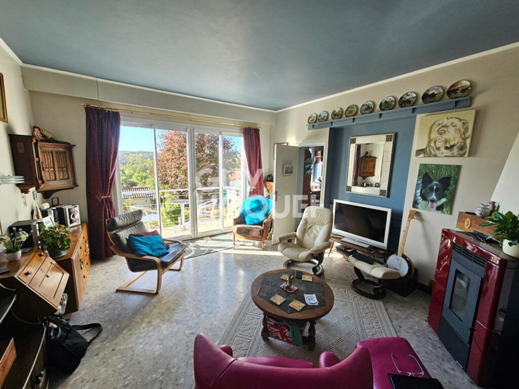 Maison atypique Mervent – 6 pièces – 4 chambres – 169 m²