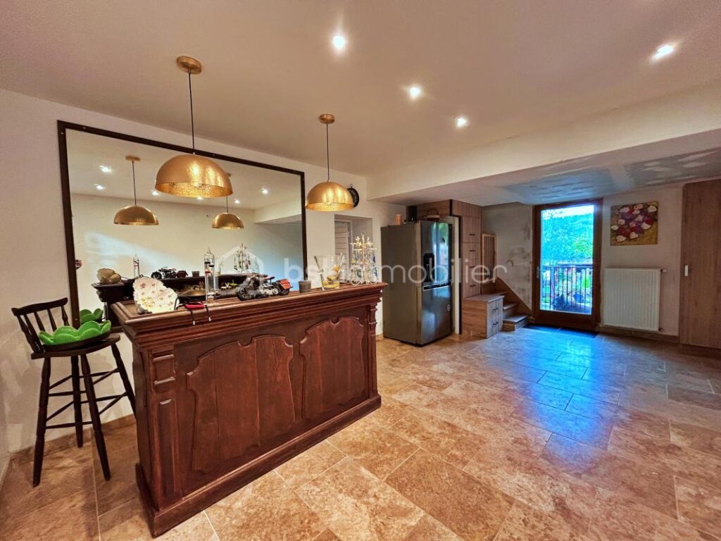 ✨ Élégance et charme à la campagne – Maison de caractère de 1895 avec dépendances aménagées ✨ – 6 pièces – 3 chambres – 160 m²