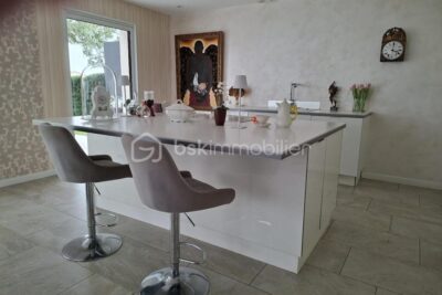 MAGNIFIQUE MAISON CONTEMPORAINE T5 – 5 pièces – 4 chambres – 153 m²