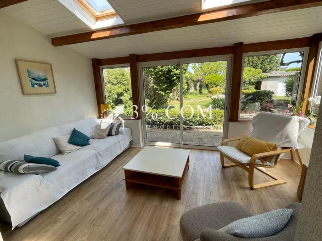 ERDEVEN Centre, Coupd de coeur ! – 8 pièces – 5 chambres – 140 m²