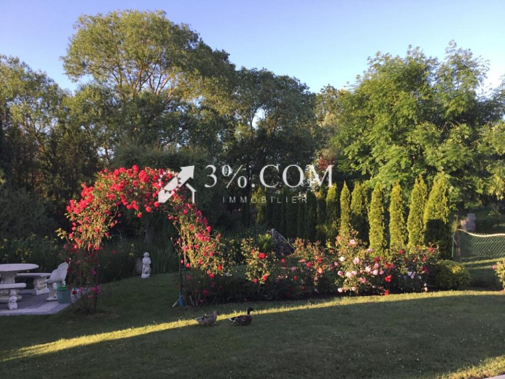 Maison +Terrain 1200 m2 +Piscine 54300 Lunéville – 6 pièces – 3 chambres – 90 m²