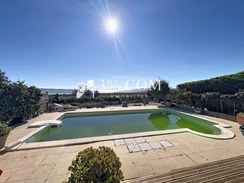 Coup de coeur à Bages : maison avec vue exceptionnelle sur l’ – 7 pièces – 3 chambres – 139 m²