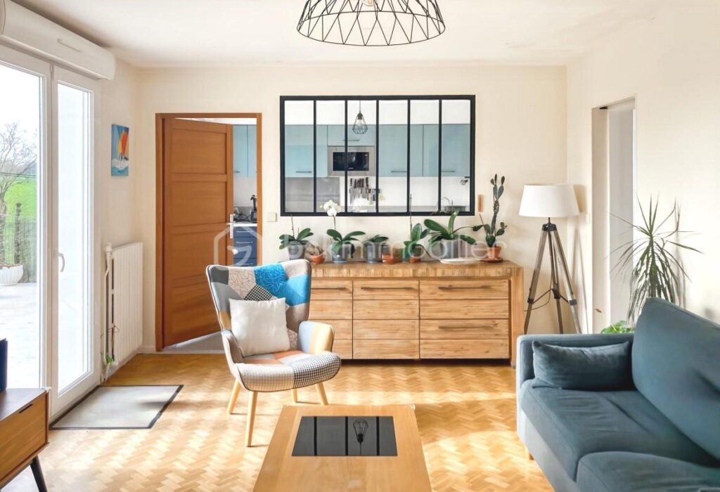 Exclusivité proche centre bourg – Maison 110 m2 sur sous sol complet – 4 chambres – 6 pièces – 4 chambres – 108 m²