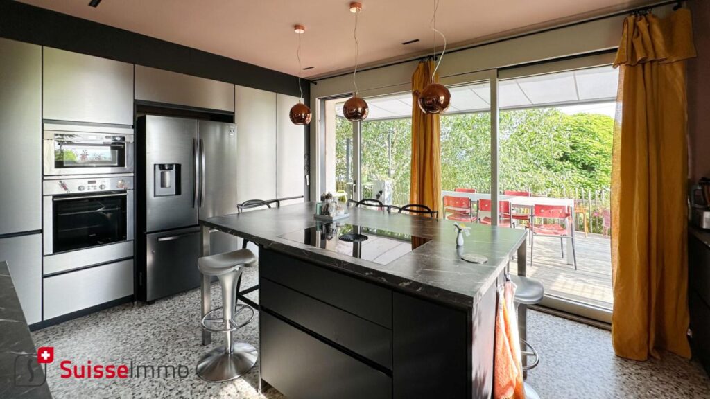 Maison Exincourt 7 pièce(s) 198 m2 – 7 pièces – 4 chambres – 185 m²