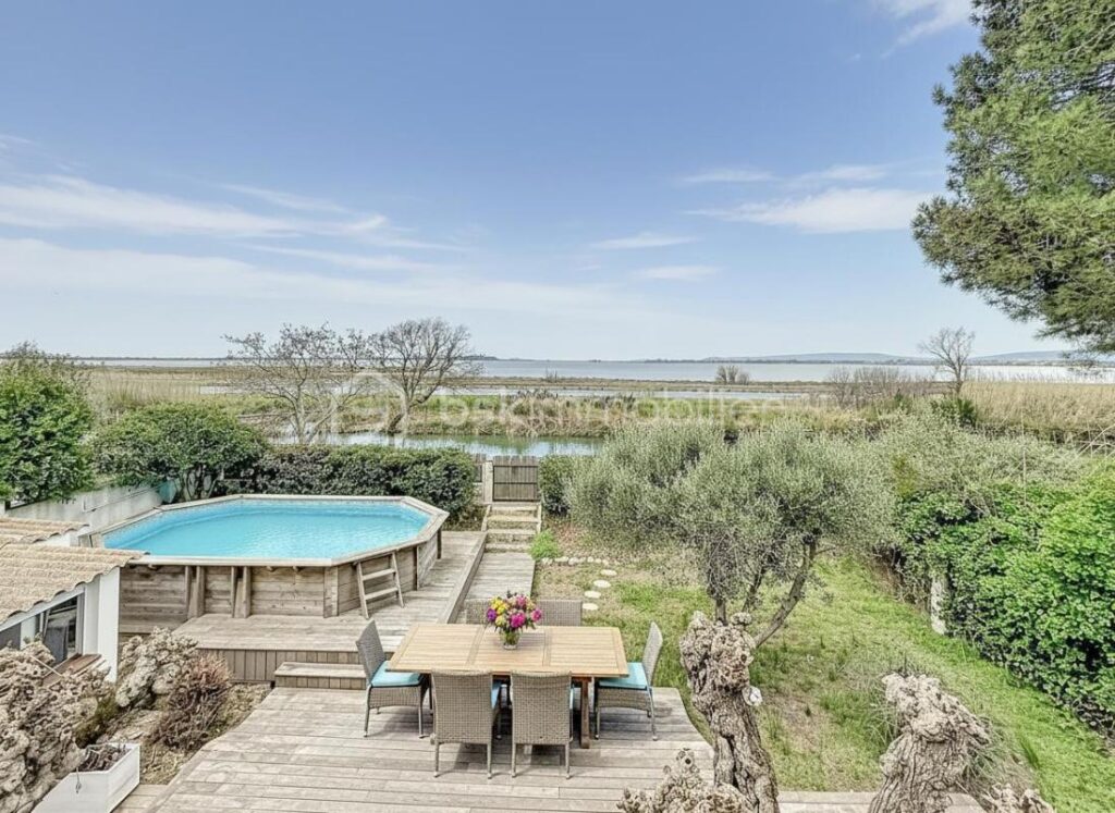 *** Villa T5 de 140m2 sur un terrain de 550m2 avec piscine et vue étangs à PALAVAS *** – 5 pièces – 4 chambres – 140 m²