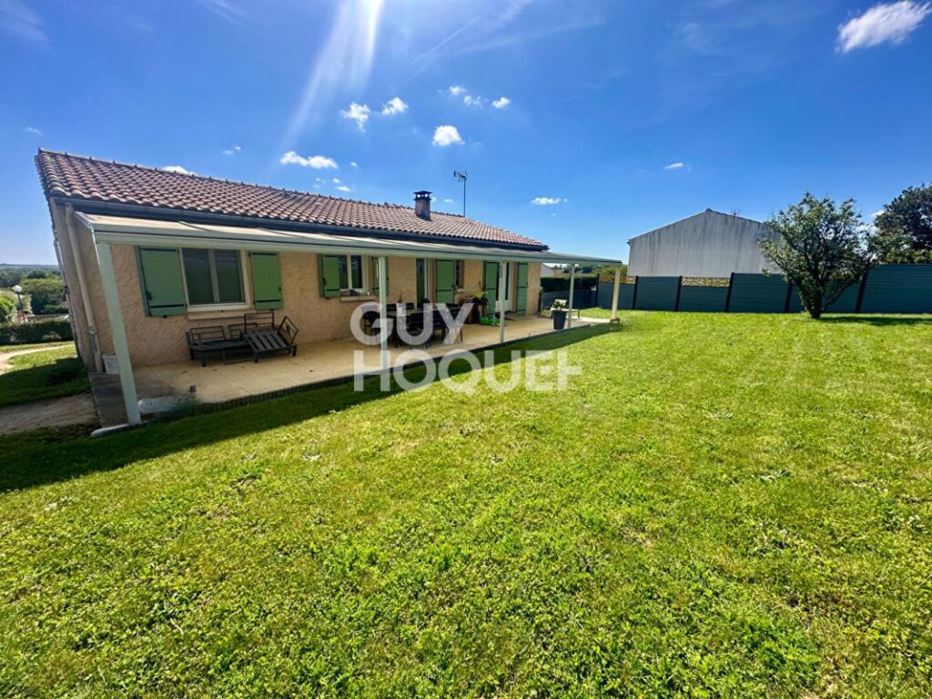 Maison à Pissotte – 5 pièces – 3 chambres – 129 m²