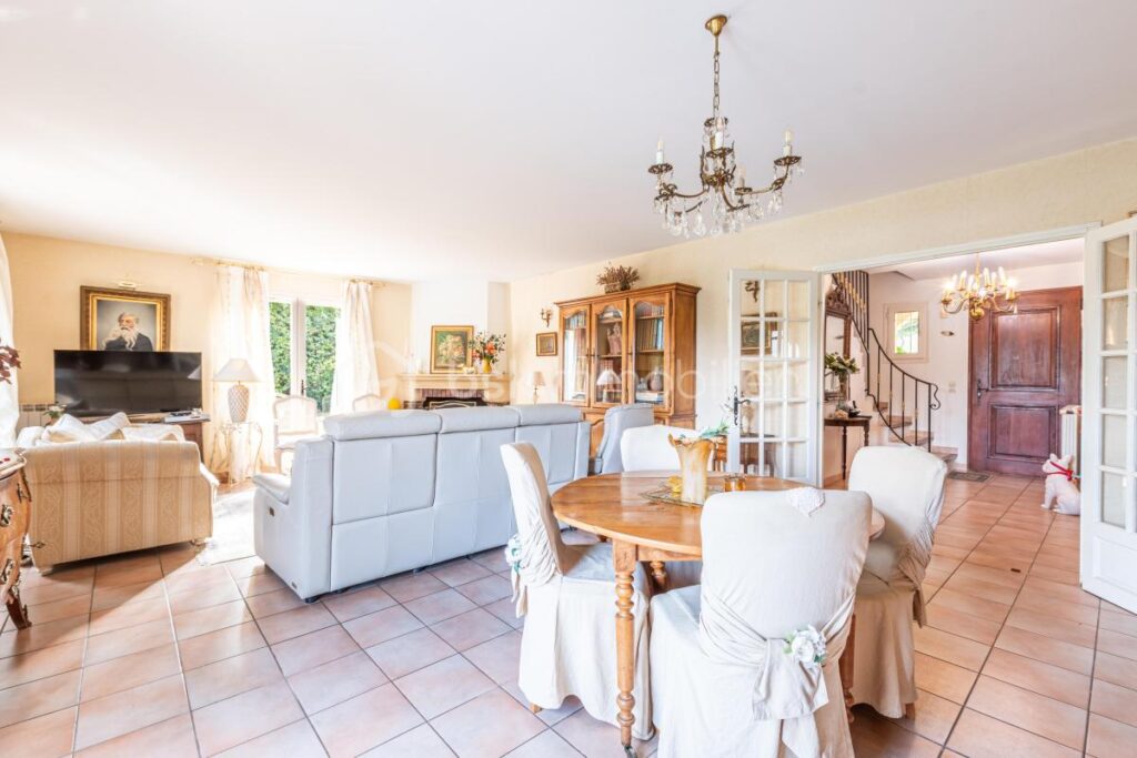 VUE EXCEPTIONNELLE – 5 pièces – 4 chambres – 126 m²