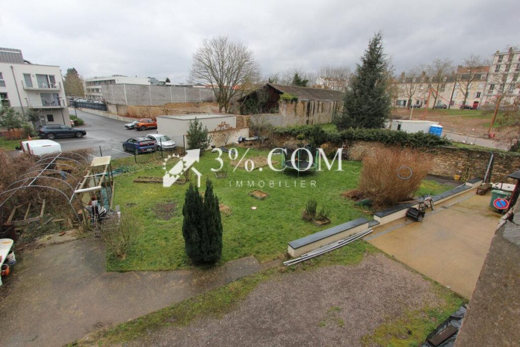 Appartement 1 pièce 41 m2 donnant sur la Meurthe – 1 pièce – NR chambres – 41 m²