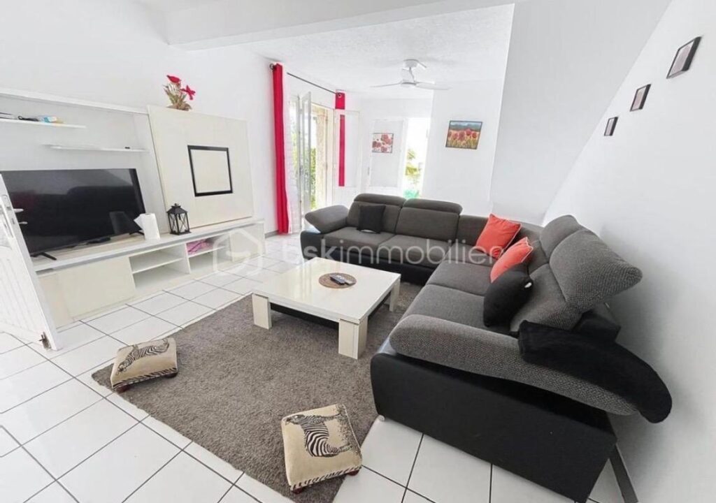 Maison 7 pièces 200m2 – 7 pièces – 5 chambres – 200 m²