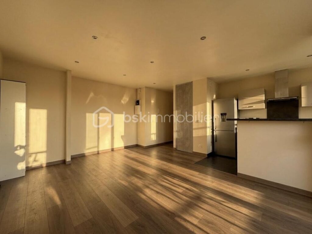 NOUVEAU EN PARFAIT ETAT ! – 3 pièces – 2 chambres – 52 m²