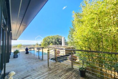 À Pézenas, superbe villa d&rsquo;architecte – 3 pièces – 3 chambres – 180 m²