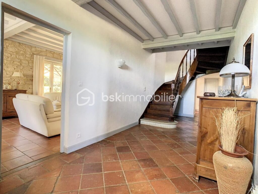 Maison gasconne pleine de charme, volumes généreux et esprit familial – 10 pièces – 6 chambres – 316 m²