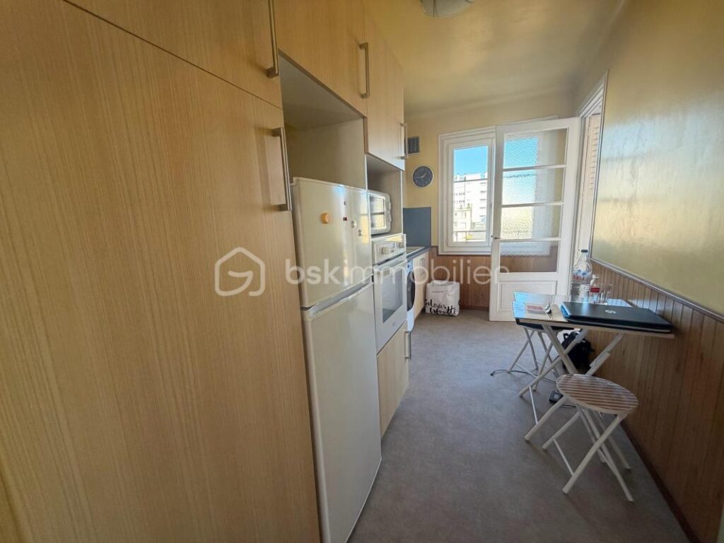Appartement lumineux, idéalement situé dans un secteur recherché – 3 pièces – 2 chambres – 63 m²