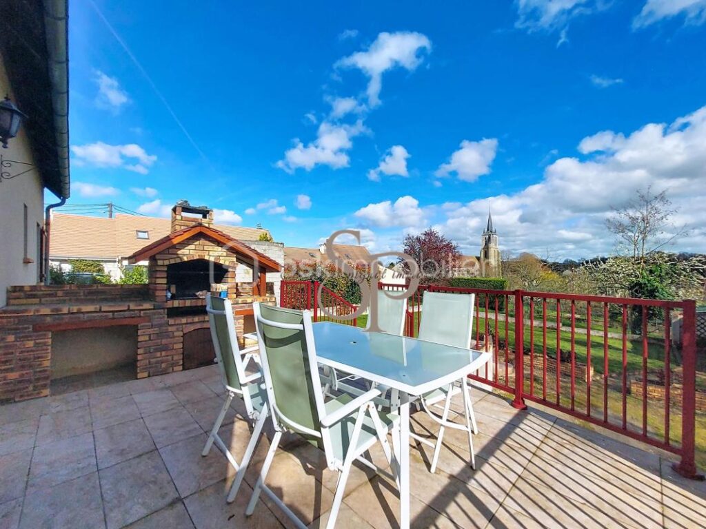 Maison 5 pièces 3 chambres – 5 pièces – 3 chambres – 106 m²