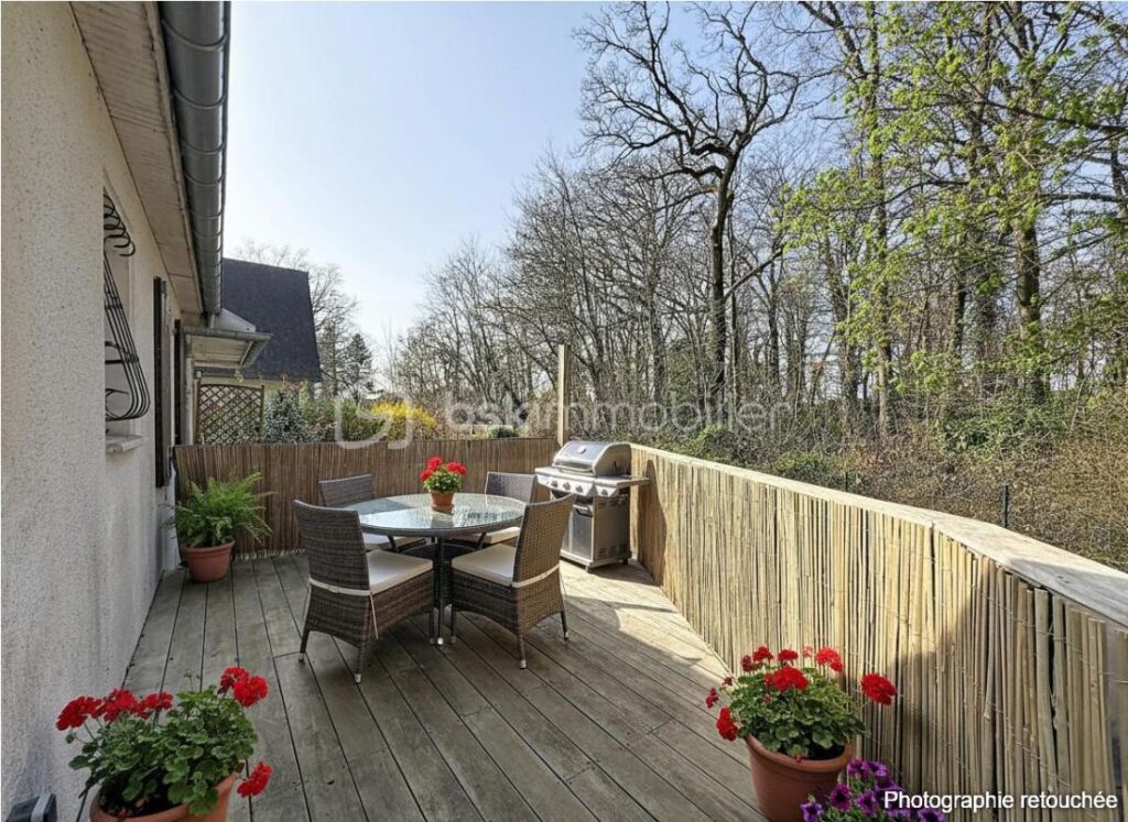 Duplex 4 pièces – 75 m² Carrez, jardin privatif 131 m², terrasse, parking et cave – Saint‑Hubert Montgeron – 4 pièces – 3 chambres – 75 m²