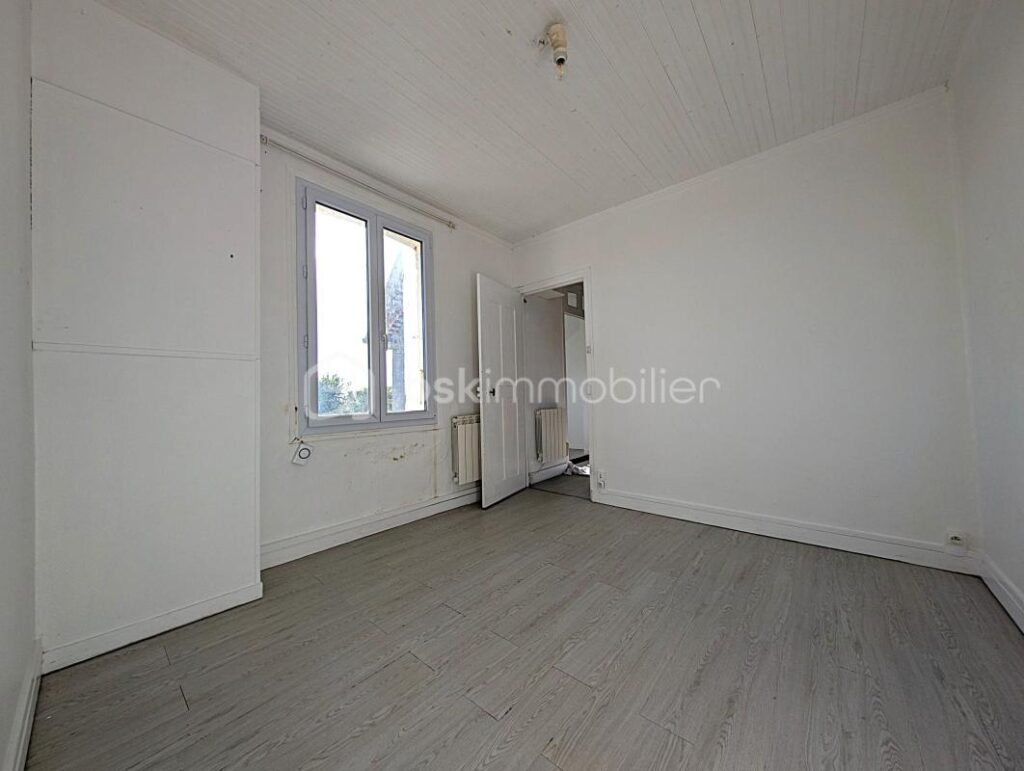 MAISON EN PIERRE FACE A LA MER – 40.78m² – CHARME – BARNEVILLE 50270 – 3 pièces – 1 chambre – 40 m²