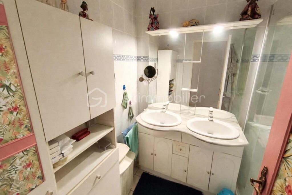 Appartement 63m², 2 chambres , centre-ville – 3 pièces – 2 chambres – 63 m²