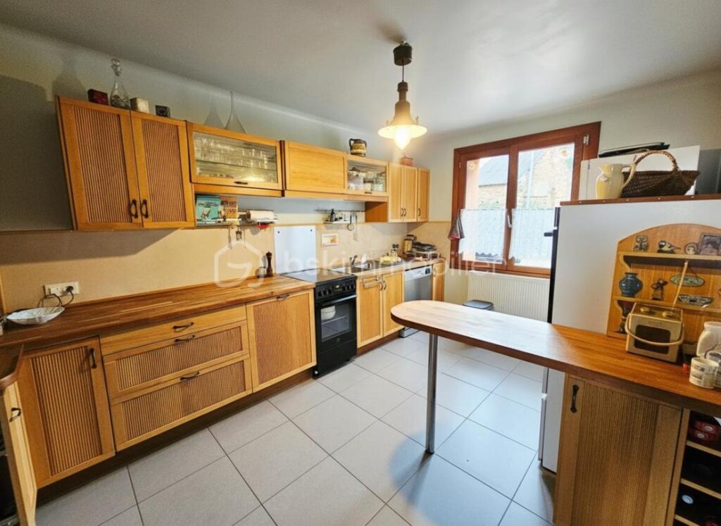 À VENDRE – Maison familiale 4 chambres – 123 m² – Terrain de 2 000 m² – Avessac – 6 pièces – 4 chambres – 123 m²