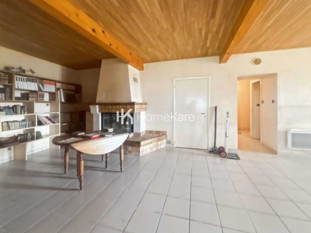 UNE VUE IMPRENABLE !!! – 11 pièces – 4 chambres – 280 m²