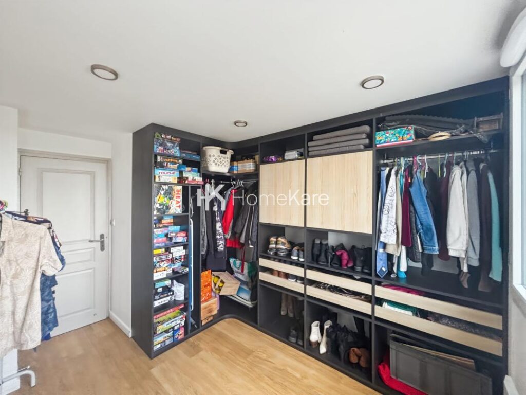 UNE BELLE RENOVATION ET DE MAGNIFIQUES VOLUMES ! – 4 pièces – 3 chambres – 108 m²