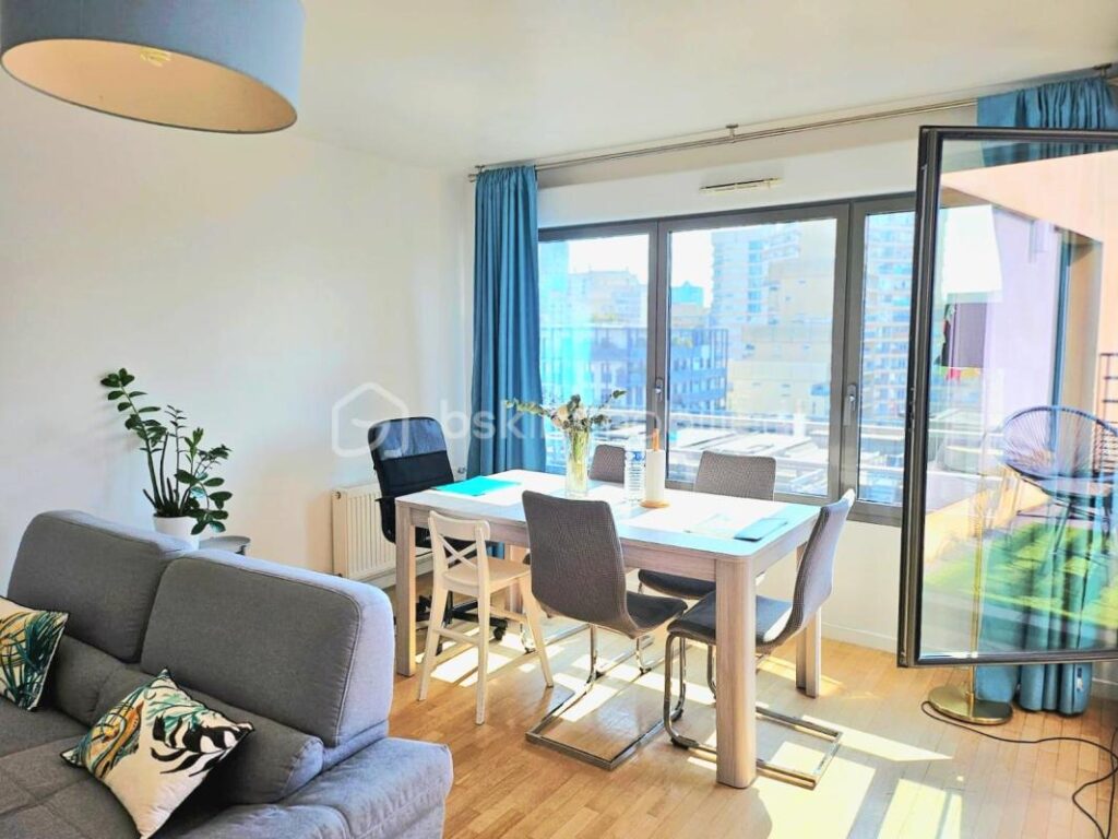 Nanterre- Appartement 4 pièces et 3 Chambres – Dernier étage avec terrasse, Parking et cave en sous-sol – 4 pièces – 3 chambres – 84 m²
