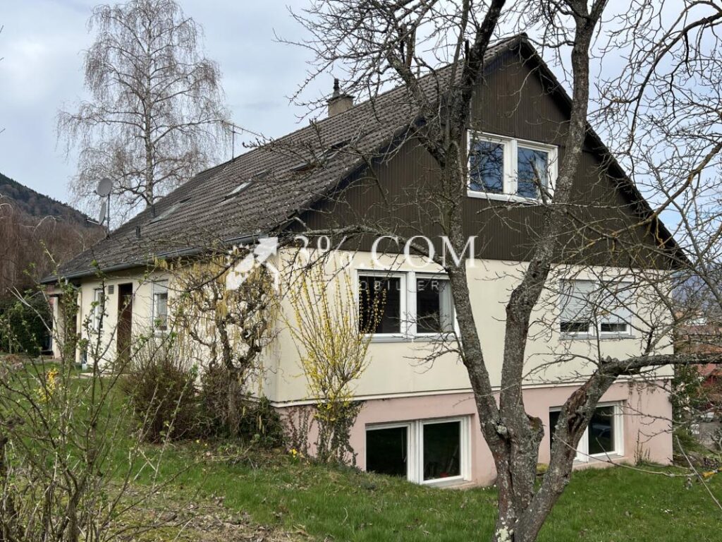 Grande maison d’habitation de 6 pièces – 6 pièces – 4 chambres – 175 m²