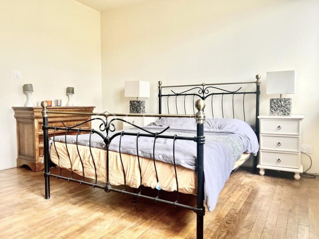 Charmante maison proche mer avec vue sur la verdure, sans jardin, avec courette – 4 pièces – 3 chambres – 86 m²