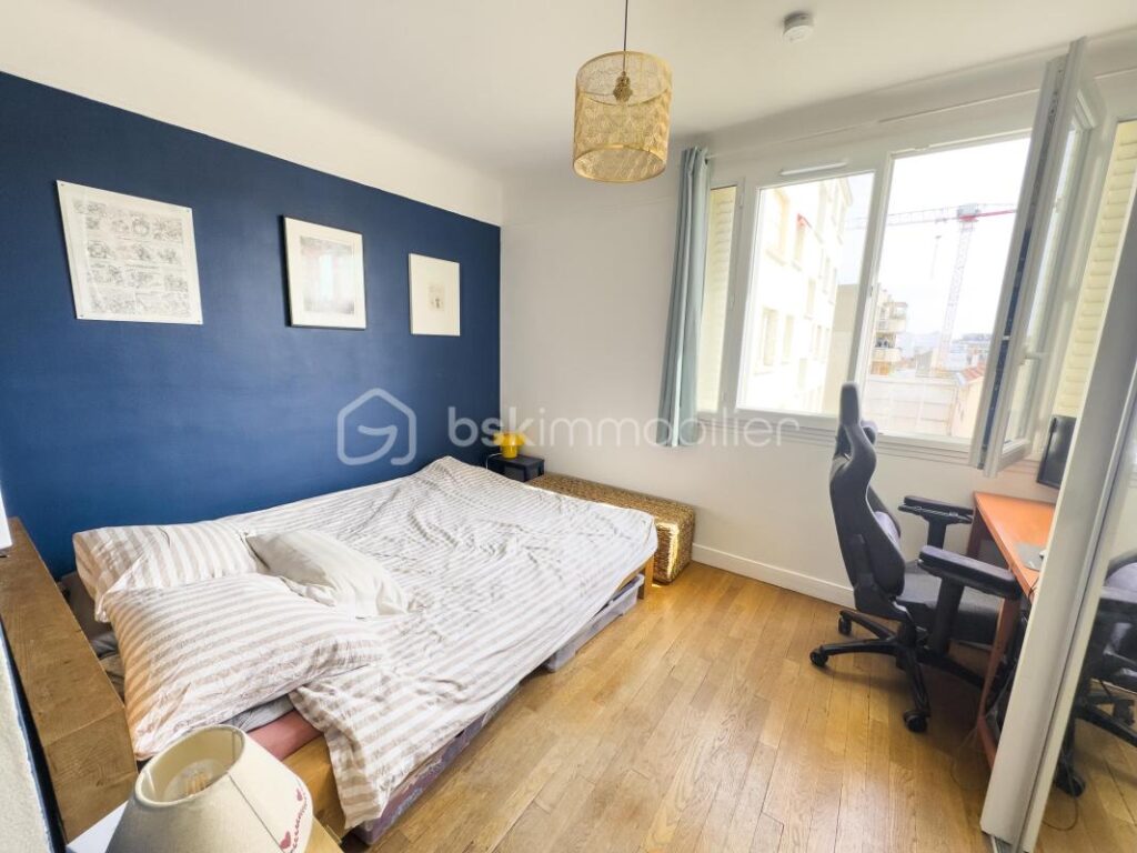 🏡 3 PIÈCES LUMINEUX & TRAVERSANT – ÉTAGE ÉLEVÉ AVEC BALCON – CHARENTON-LE-PONT – 3 pièces – 2 chambres – 50 m²