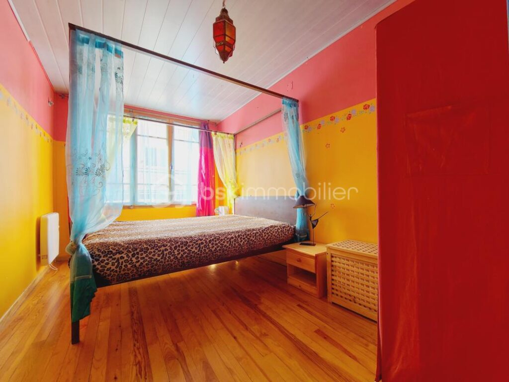 EXCLUSIVITE MAISON AVEC TERRASSE ET GARAGE – 3 pièces – 1 chambre – 37 m²