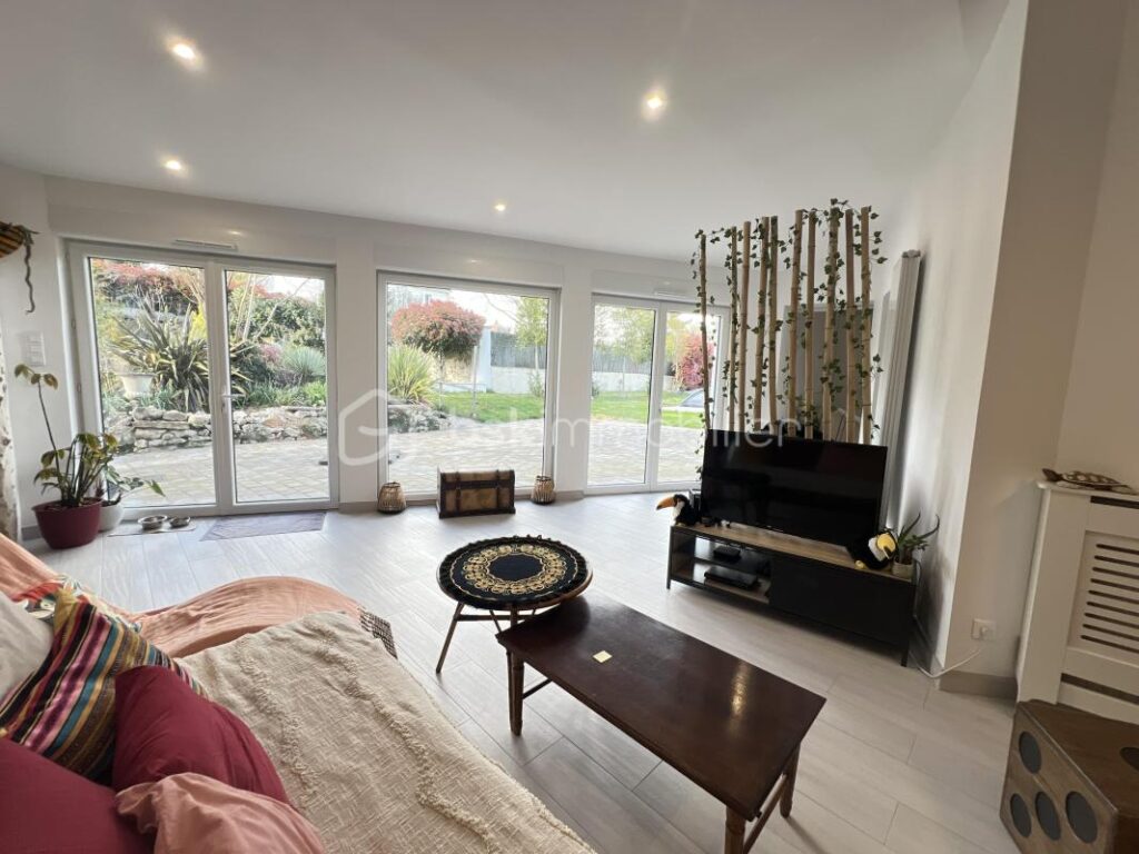 🏡 Maison de caractère rénovée – Lardy Bourg – 5 pièces – 3 chambres – 139 m²