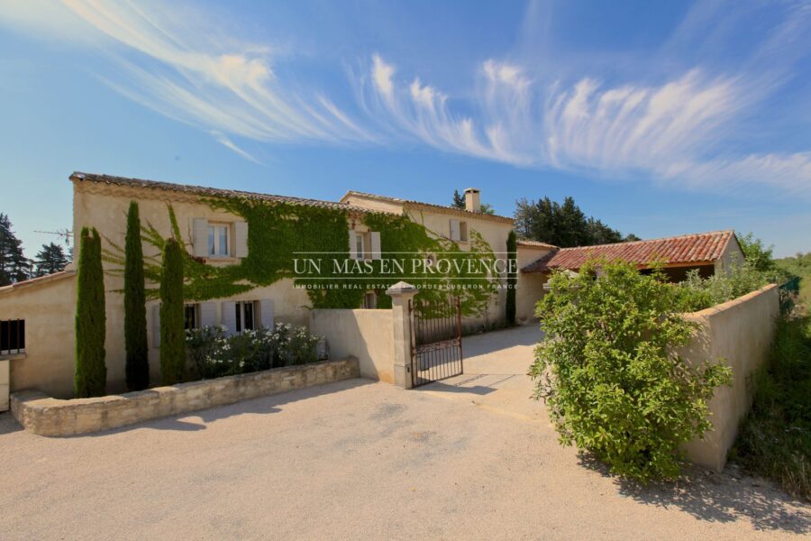 Maison à louer à Lagnes