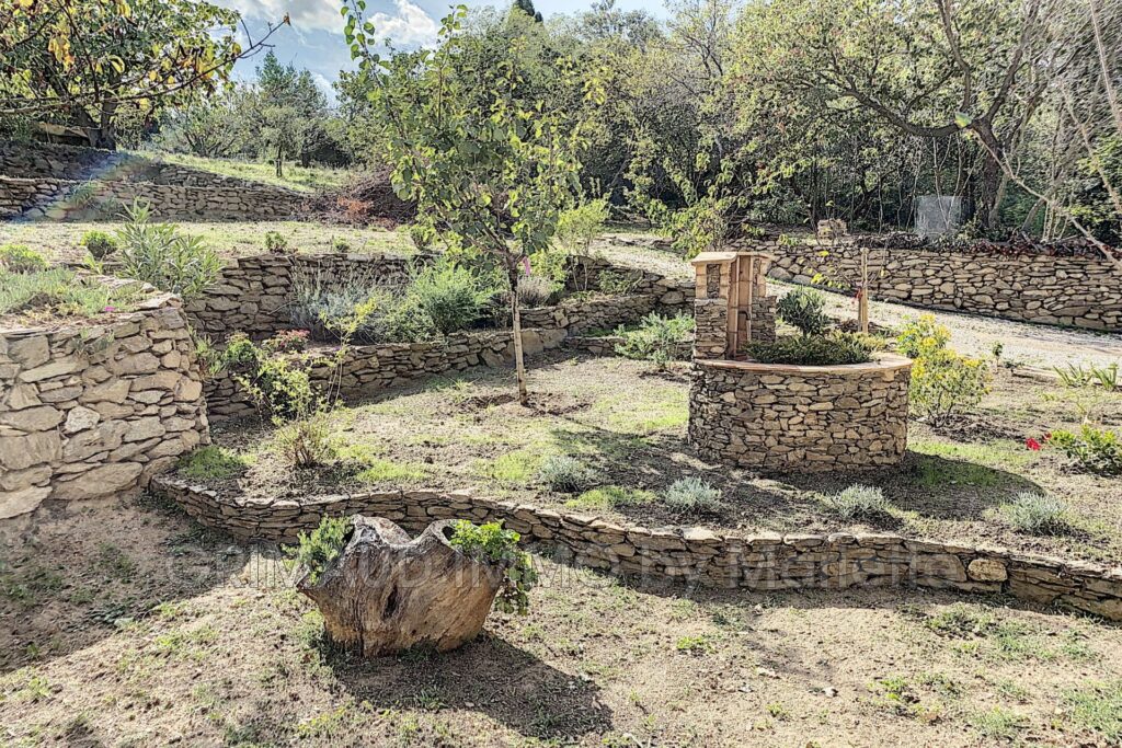 belle maison pres du village – 4 pièces – 3 chambres – 86.88 m²