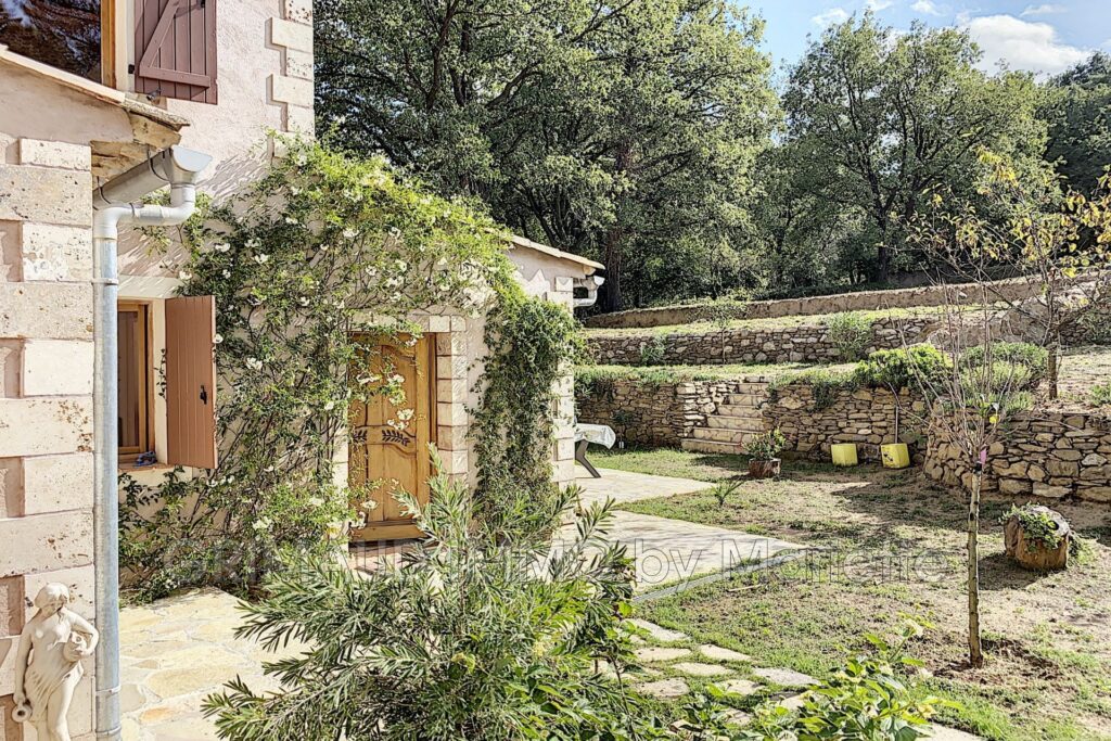 belle maison pres du village – 4 pièces – 3 chambres – 86.88 m²