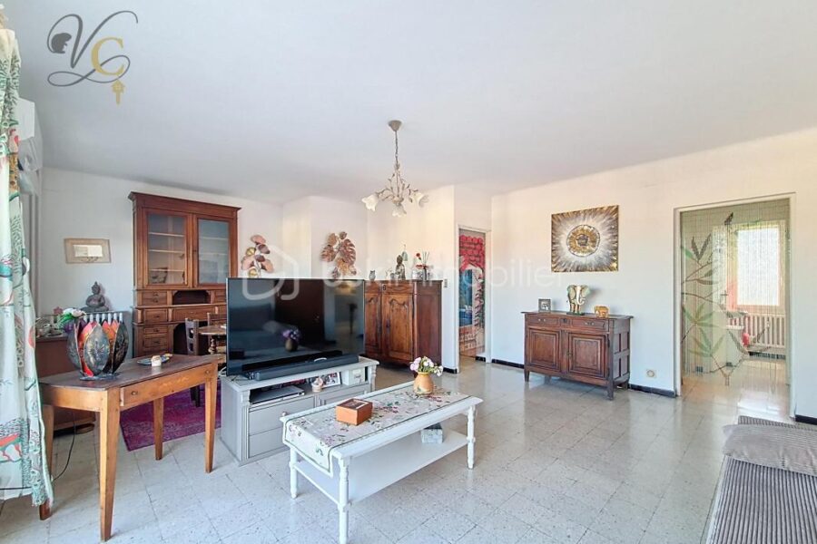 Appartement à vendre à Cavaillon — Vue sur la ville — photo 7