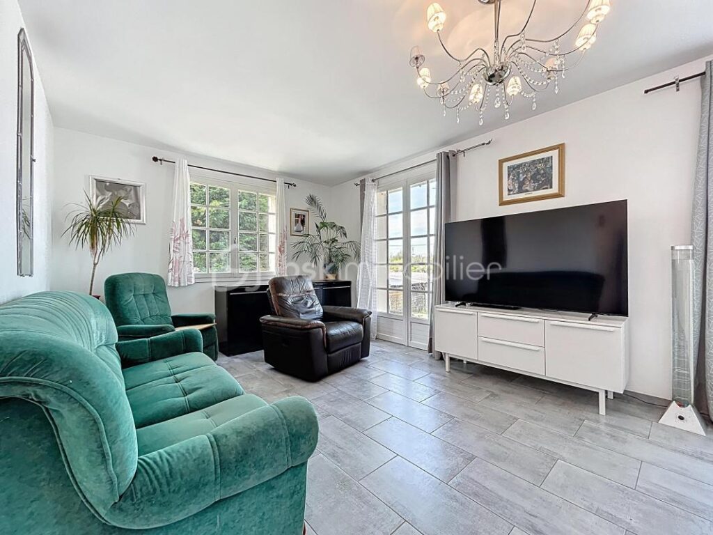 Maison 3 chambres possibilité studio – 5 pièces – 3 chambres – 100 m²