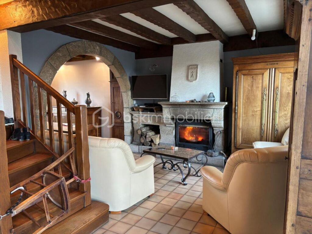 Maison familiale 3 chambres avec sous sol total – 4 pièces – 3 chambres – 108 m²