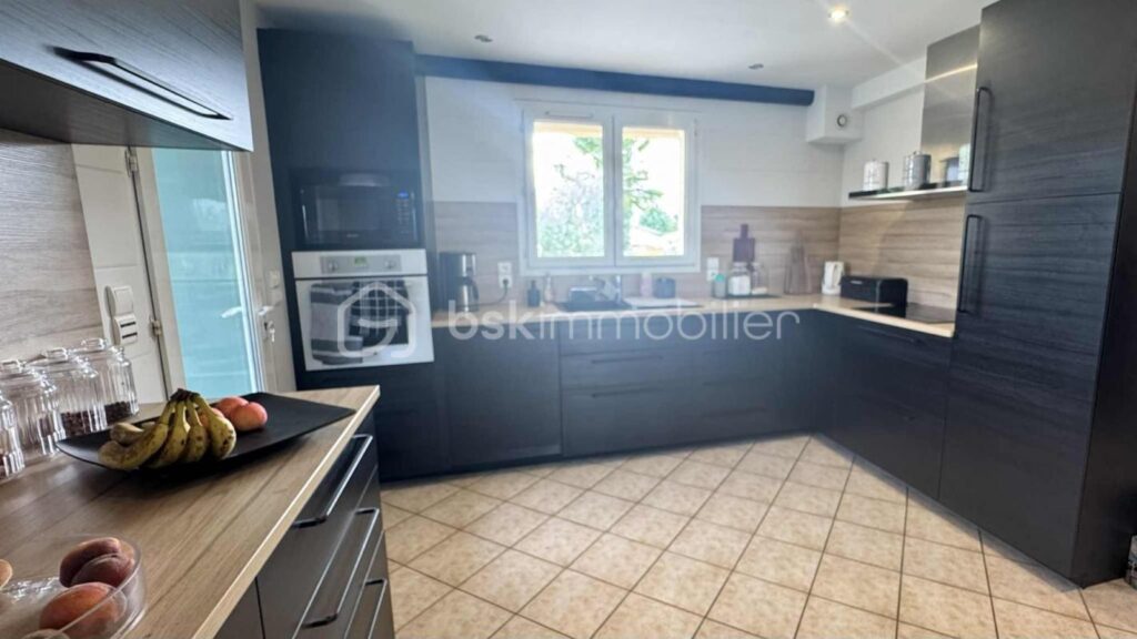 Couffouleux – Maison T6 avec piscine et sous-sol – 6 pièces – 4 chambres – 165 m²