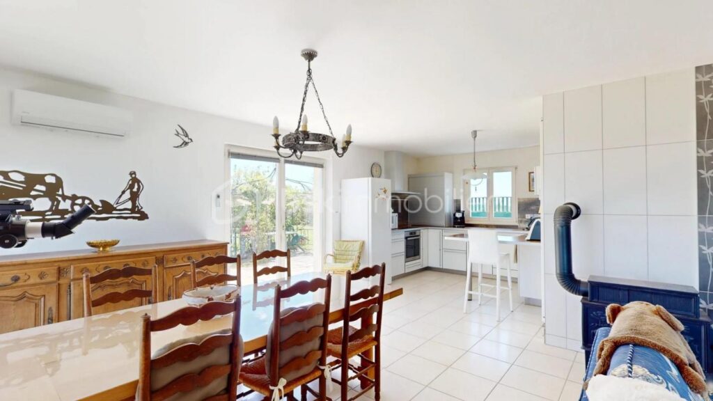 ‘Avez vous déja écouté le silence?’ – 5 pièces – 3 chambres – 163 m²