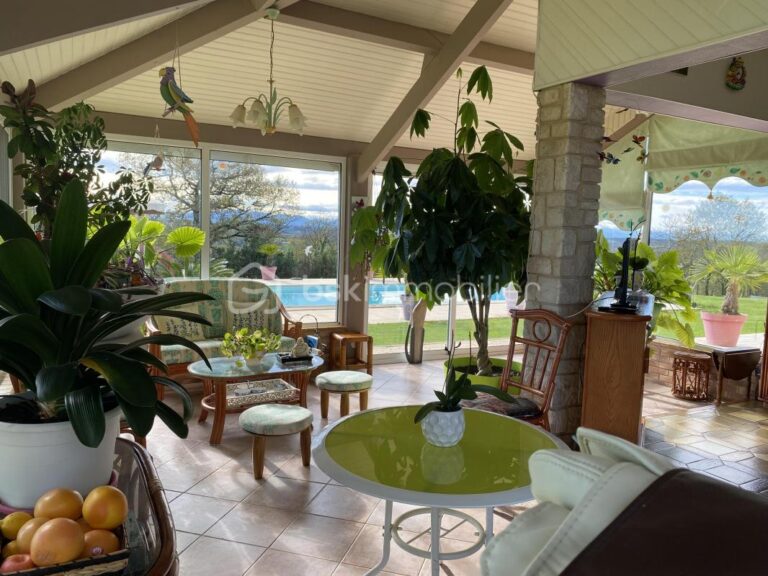 PAU NORD – MAISON 165 M² + GITE 140 m² + DEPENDANCE 60 M² – 7 pièces – 5 chambres – 305 m²