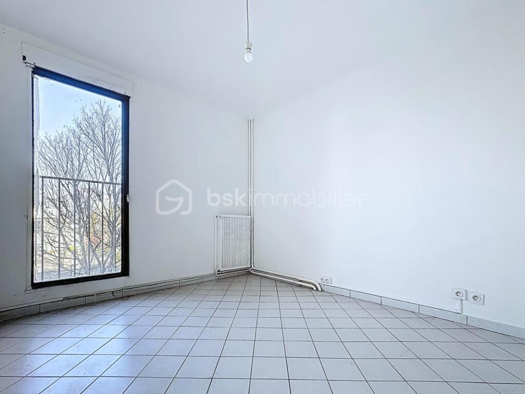Appartement 5 pièces – 101 m² – Terrasse, Garage et Cave INCLUS – Échirolles – 5 pièces – 4 chambres – 103 m²