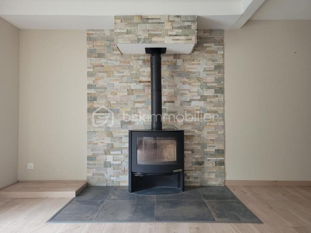 Coup de coeur ! maison F4 avec séjour cuisine de 52 m² + terrasse + parking + garage sur Lespignan 34710 – 4 pièces – 3 chambres – 107 m²