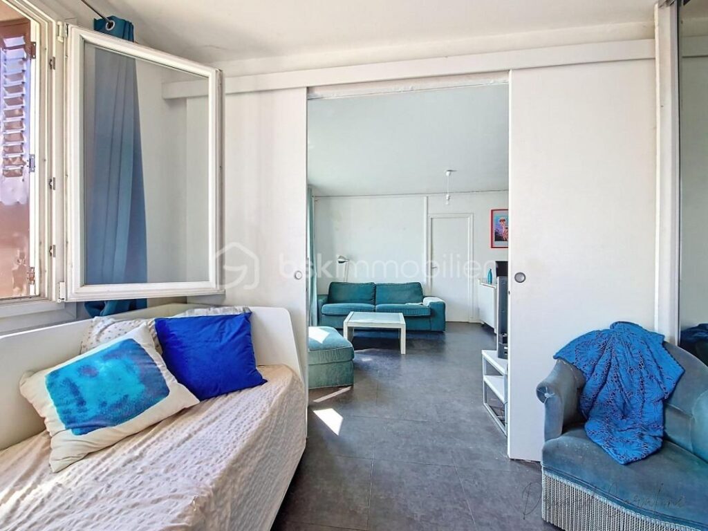 T3 au dernier étage – 3 pièces – 2 chambres – 50 m²