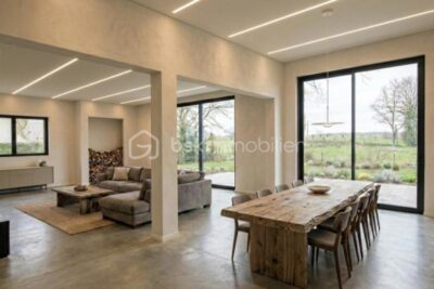 Maison de 230m² à rénover – 7 pièces – 5 chambres – 230 m²